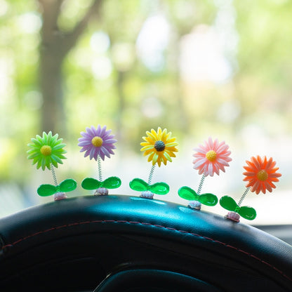 Cute Small Daisy Car Ornament Car Dashboard Shaking Decoration(Yellow) - Ornaments by buy2fix | Online Shopping UK | buy2fix