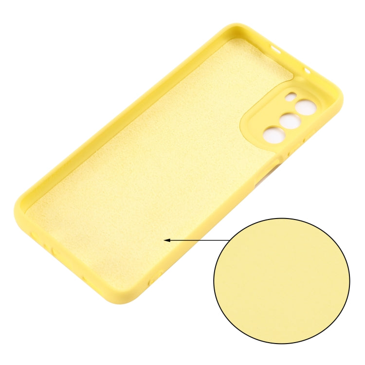 For Motorola Moto G52 4G/G82 Pure Color Liquid Silicone Shockproof Phone Case(Yellow) - Mobile Accessories by buy2fix | Online Shopping UK | buy2fix